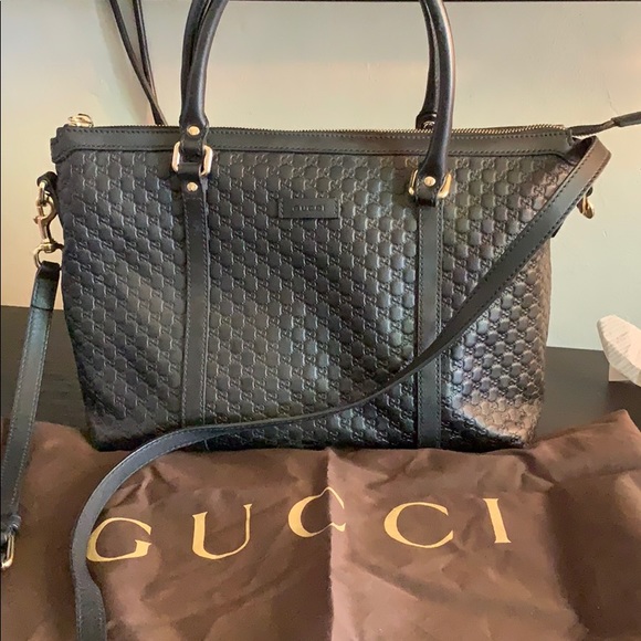 Gucci shoulder/crossover bag